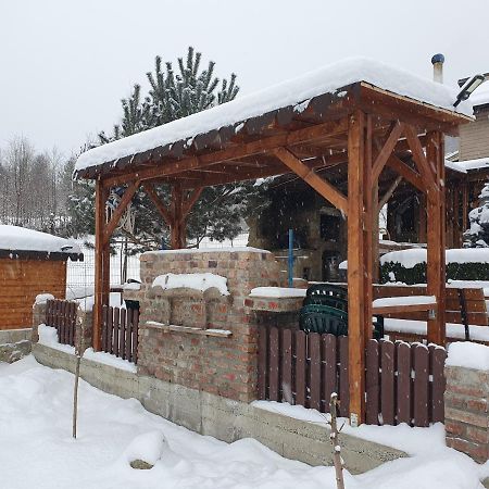 Rooms Poienita Slanic Moldova Exterior photo
